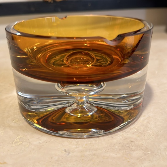 KROSNO Amber Glass Decorative Ashtray. - Picture 2 of 11